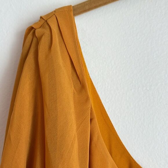 City Chic Women mustard yellow flutter sleeve scoop neck blouse top NWT 18 read! - Picture 5 of 11